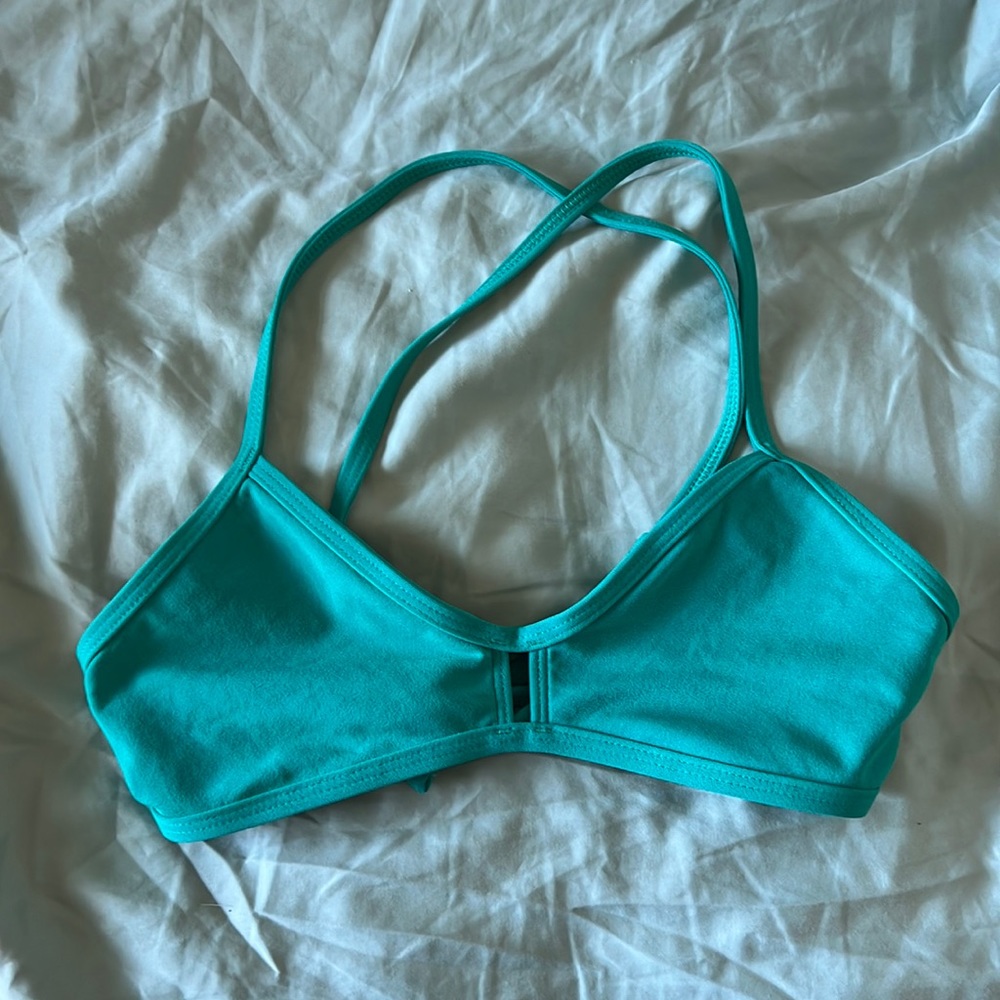 Jolyn green vent swim top